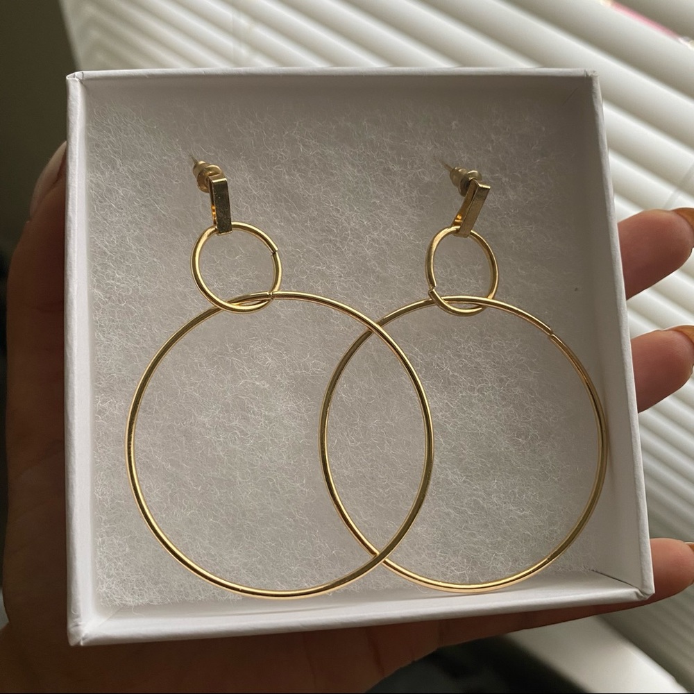 Double Gold Hoops